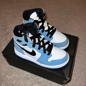 Toddler Retro Jordan 1s size 9C